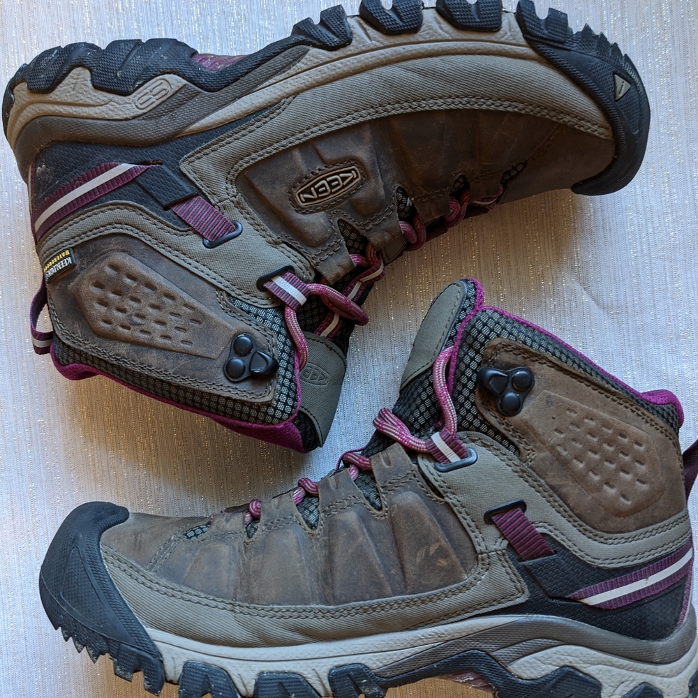 Keen Targhee hiking boots waterproof sz 6.5